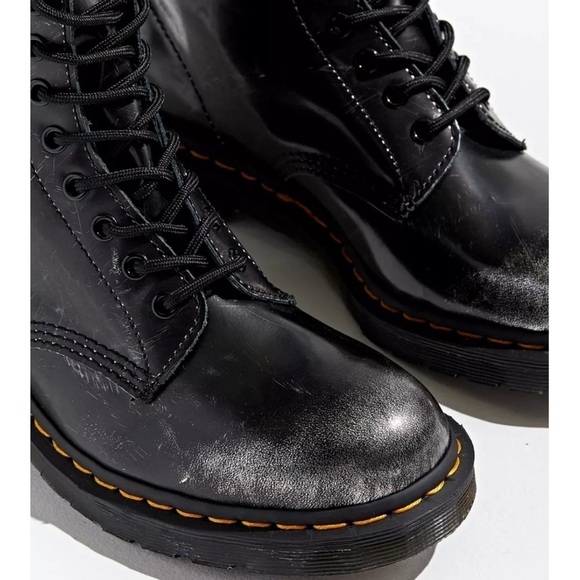 Dr. Martens 1460 Pascal Italian Brush Boot 8-Eye Black Silver Distressed Size 7 - Picture 5 of 12